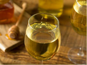 Hausgemachter Honigwein